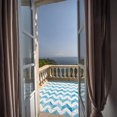Hotel Mon Repos 3*