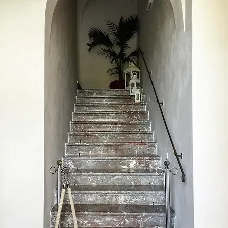 Mon Repos Hotel
