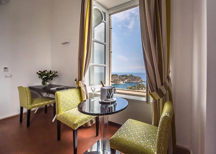 Mon Repos 陶尔米纳