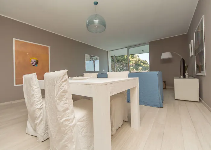 Mon Repos 酒店 陶尔米纳