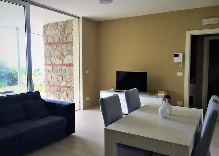 Mon Repos 陶尔米纳